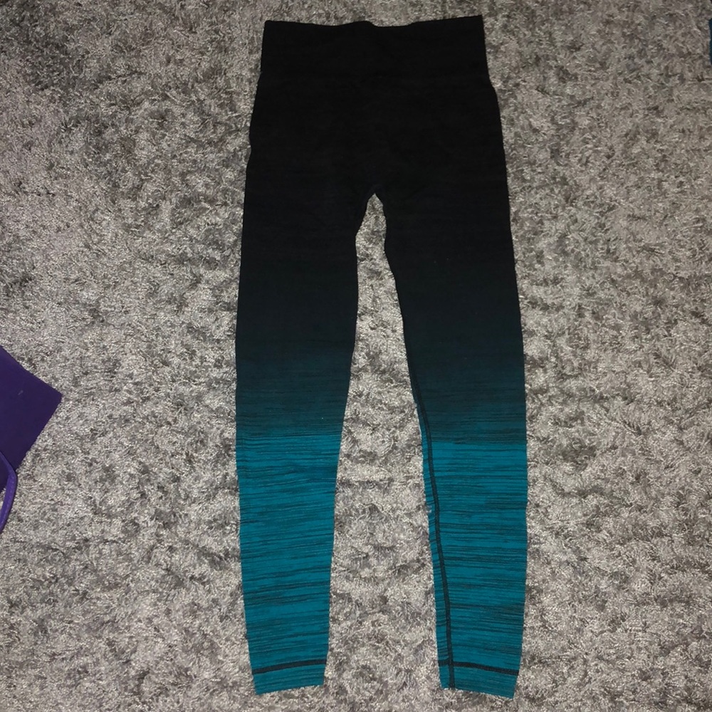 Blue/black ombré leggings